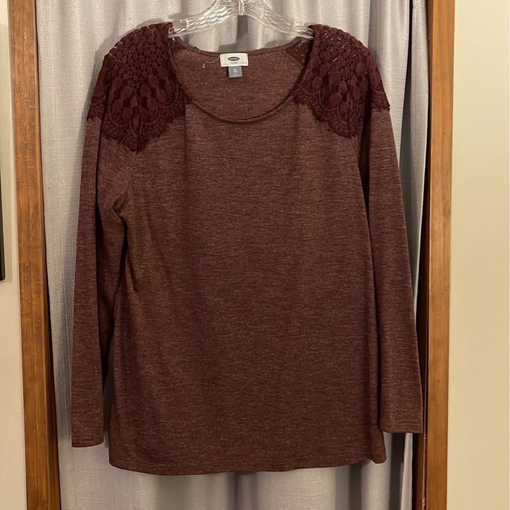 Women’s long sleeve shirt size XL
